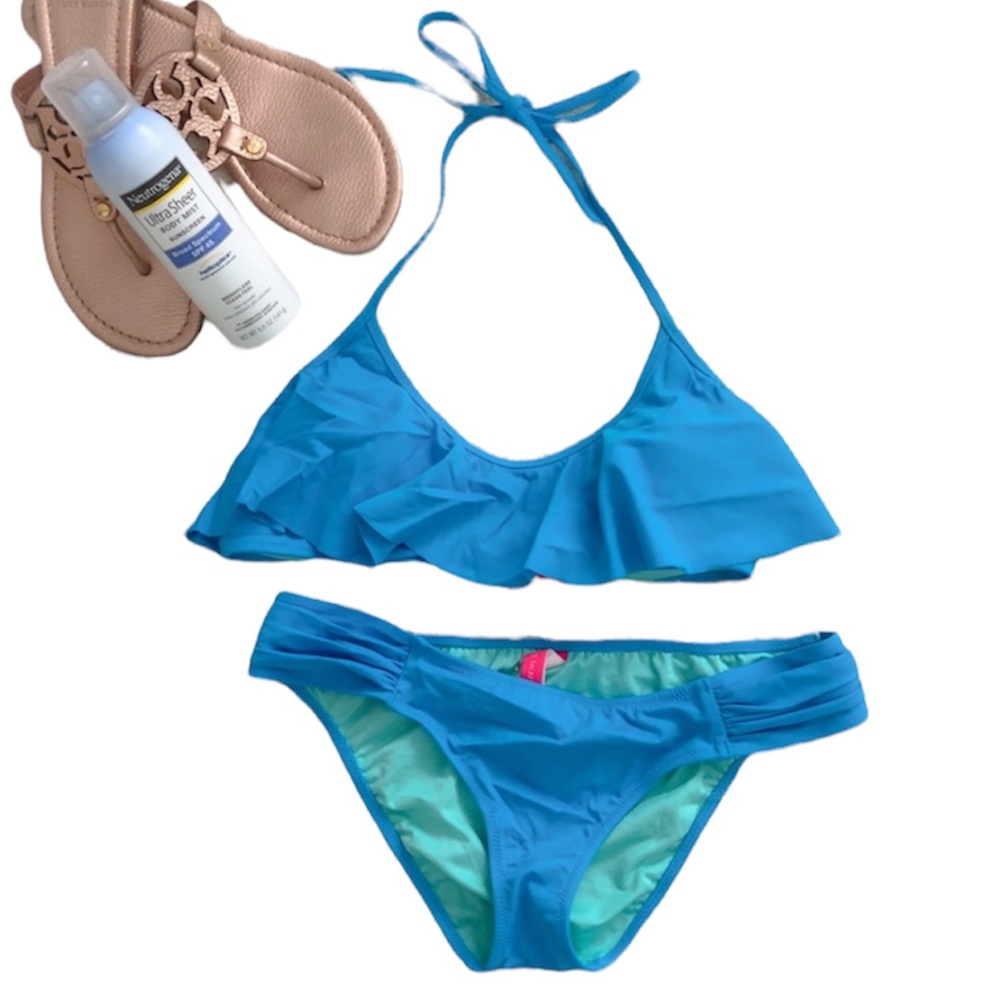 NWOT Victoria’s Secret blue flounce bikini